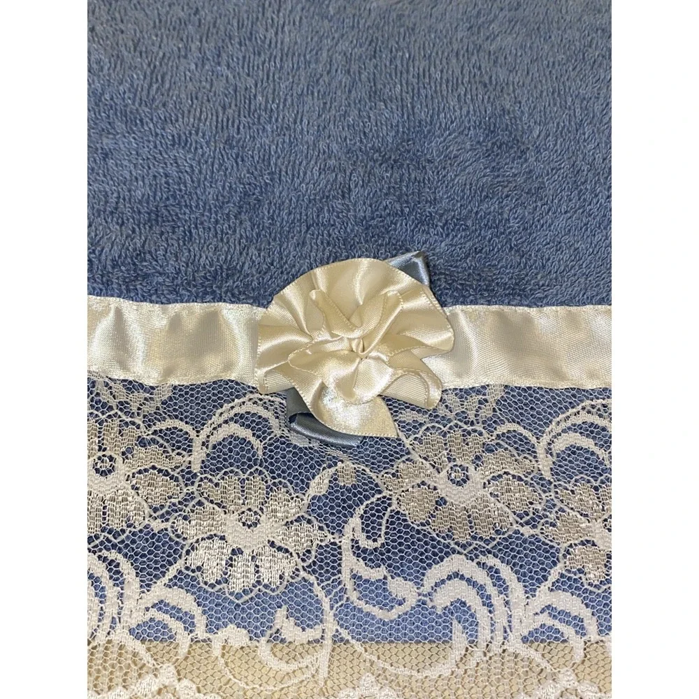 Dundee Blue Lace & Flower 3 Piece Towel Set‎ Vintage USA